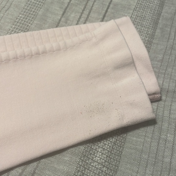 Vanquish Leggings (Baby Pink) - Picture 2 of 4